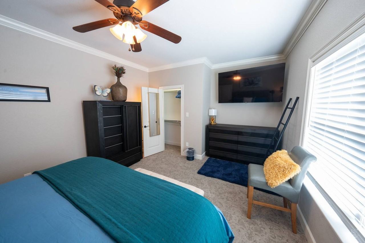 9309 E Woodruff Ave #NA - Photo 5 of 19