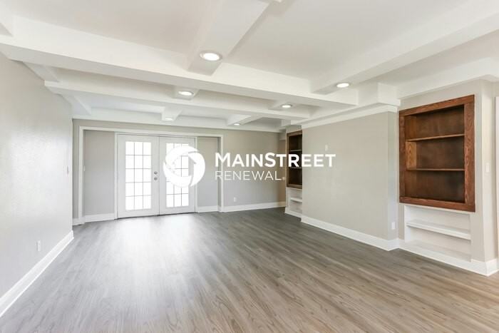 701 Brookside Dr - Photo 4 of 16