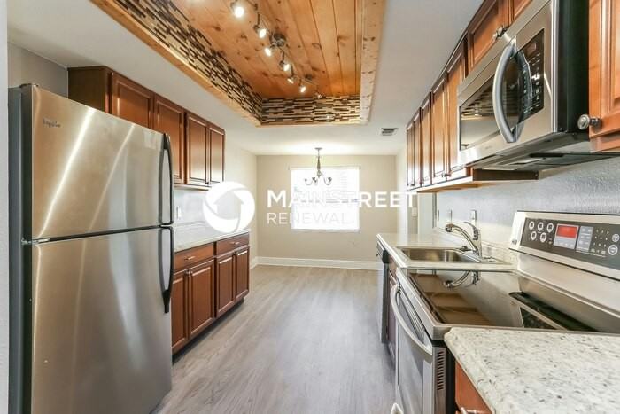 701 Brookside Dr - Photo 6 of 16