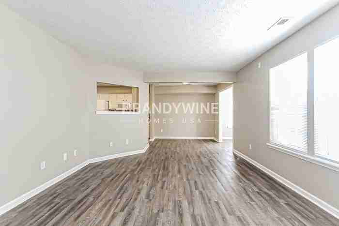 16720 Yeoman Way - Photo 3 of 18