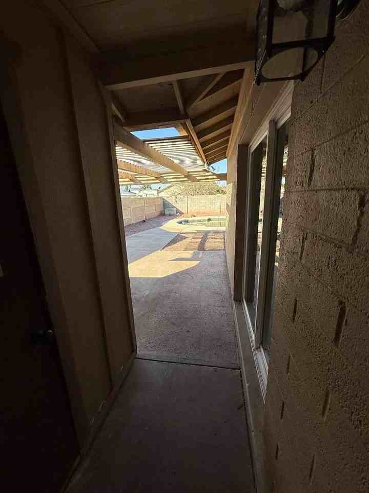 11460 N 46th Ave - Photo 3 of 3