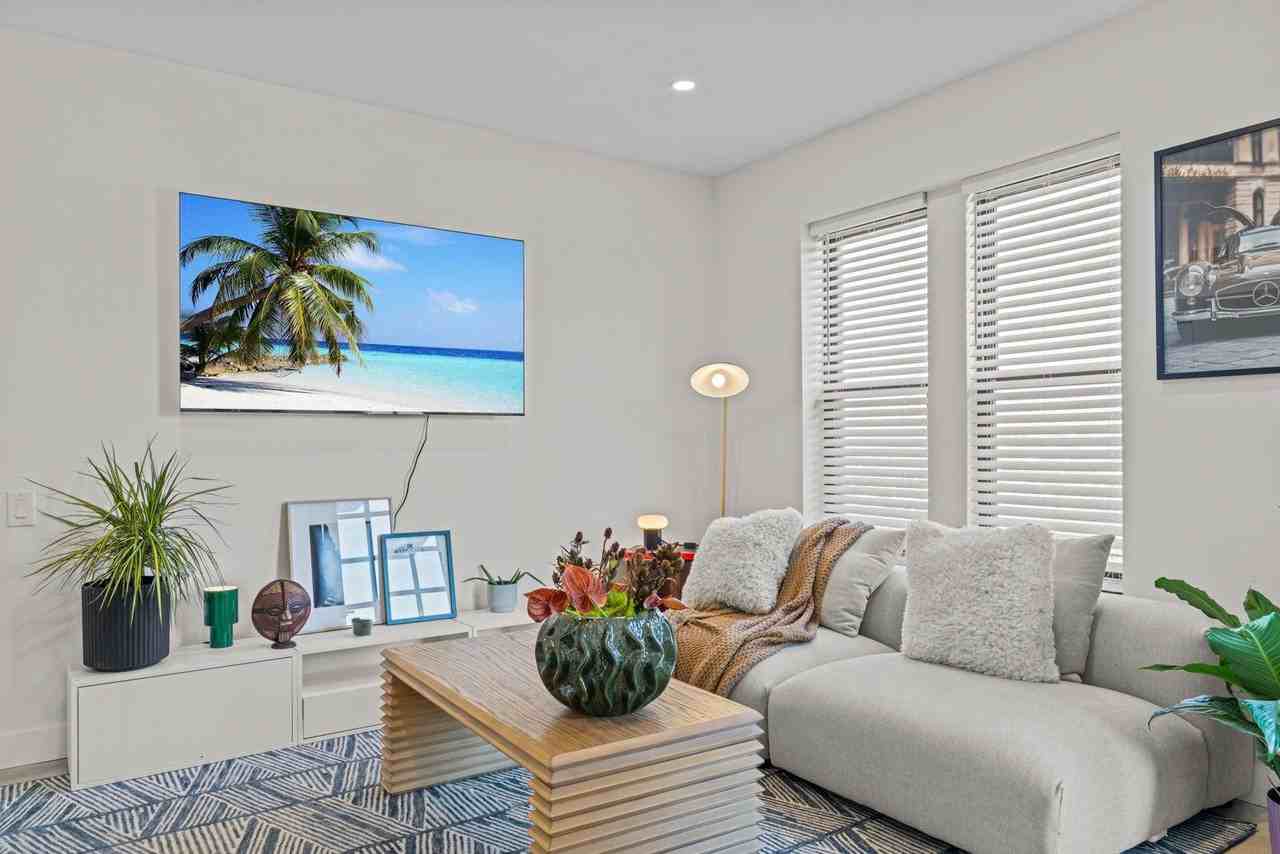 The Harper (formerly The Leonardo) - Photo 5 of 21