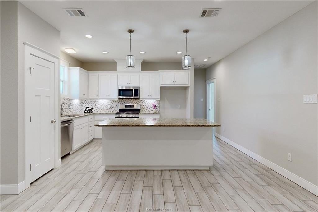 505 Kubin St - Photo 5 of 24