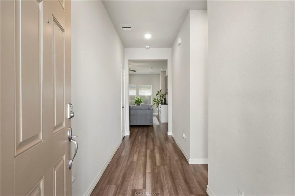 1033 Verona Dr - Photo 6 of 27