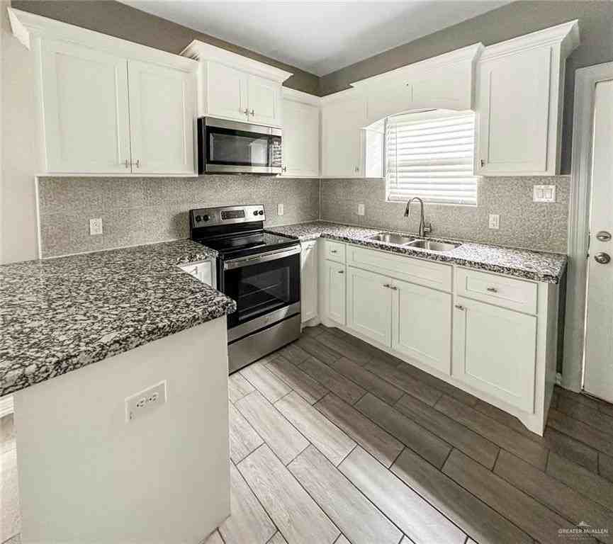 Nightingale Ave - Photo 7 of 19