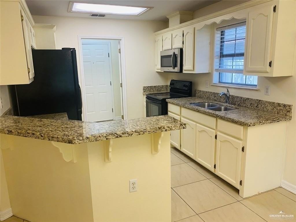 3809 San Gerardo - Photo 2 of 15