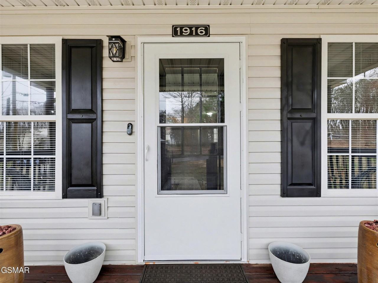 1916 Big Chiefs Skyview Dr - Photo 2 of 23