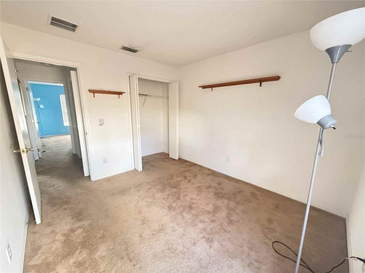 1905 Myakka Ct - Photo 7 of 25