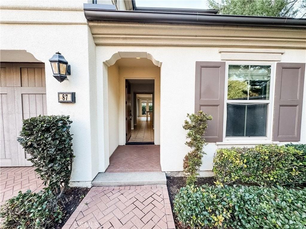 87 Coleridge - Photo 2 of 27