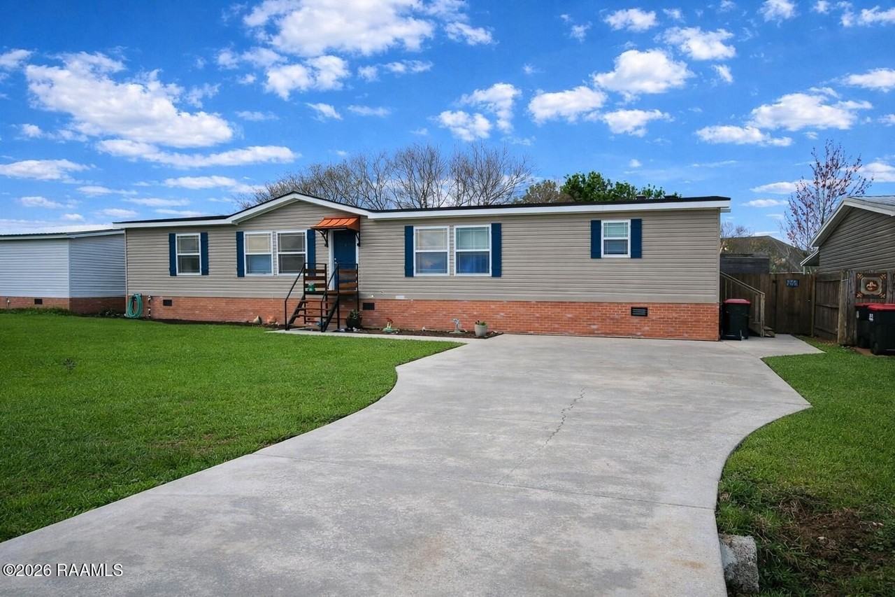 206 Windcreek Ln - Photo 2 of 30