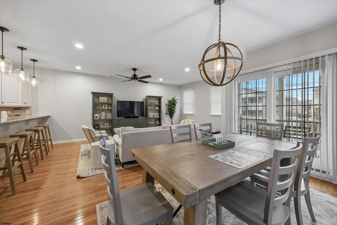 113 N Adams Ave - Photo 4 of 21