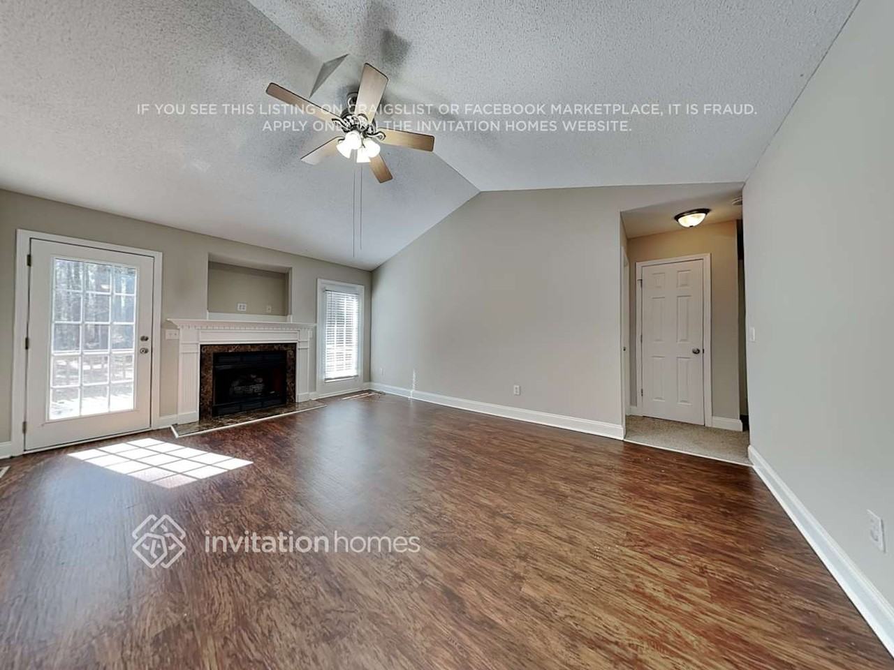 152 Saleen Dr - Photo 5 of 19