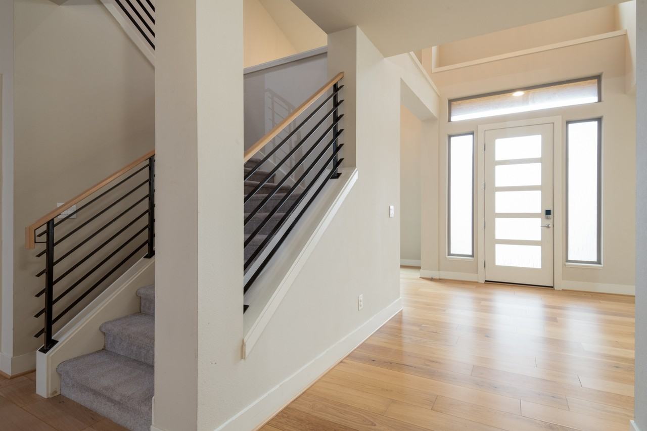 4077 233rd Pl Se #1 - Photo 5 of 38