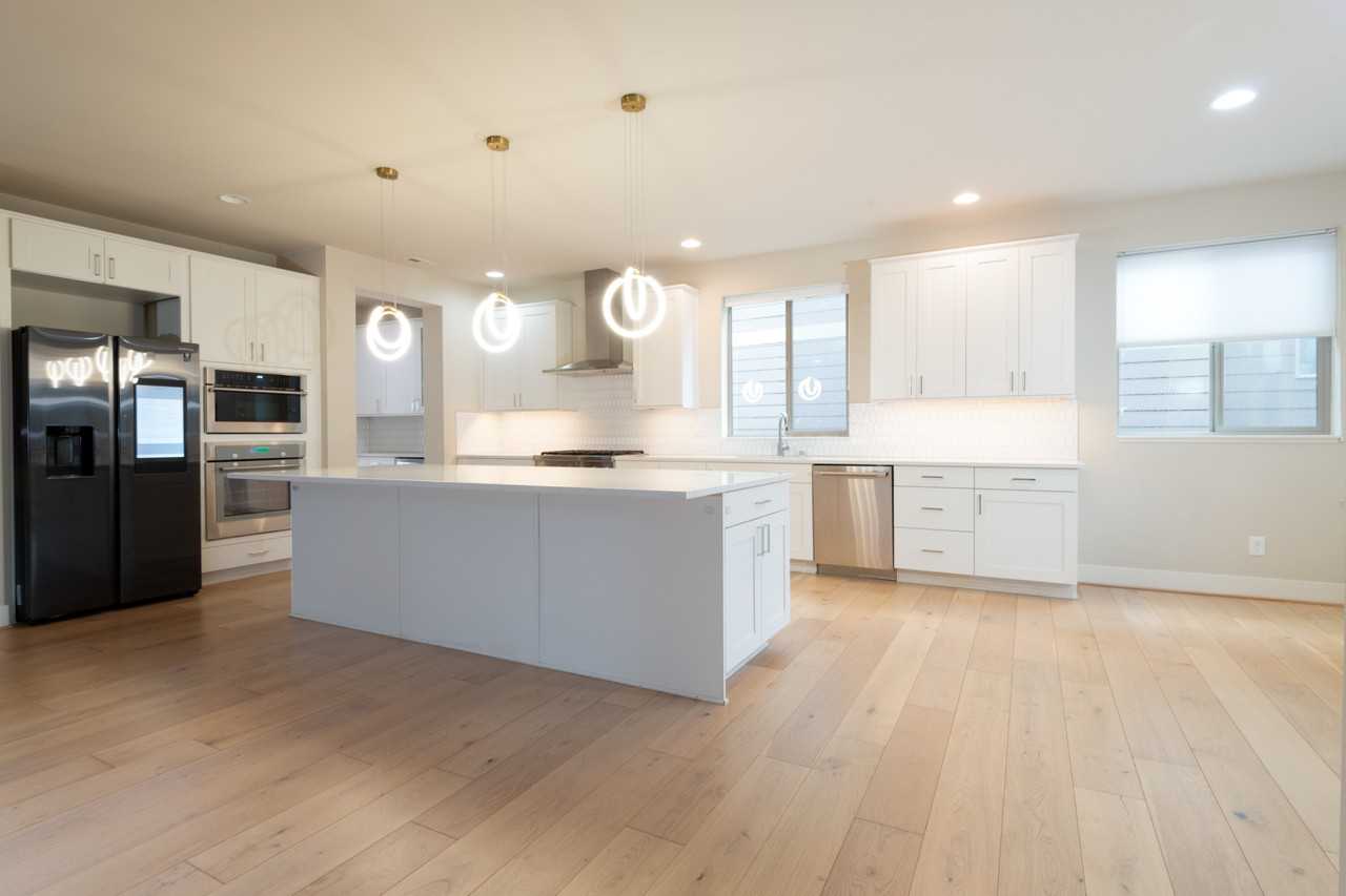 4077 233rd Pl Se #1 - Photo 7 of 38