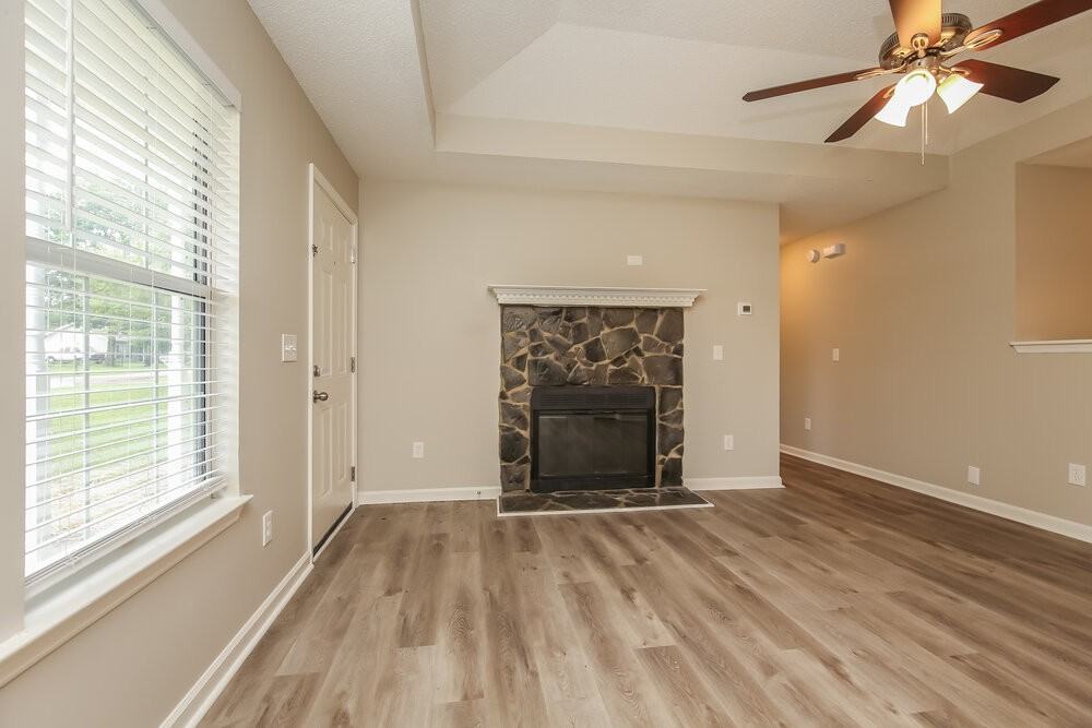 108 Riverwood Dr - Photo 4 of 16