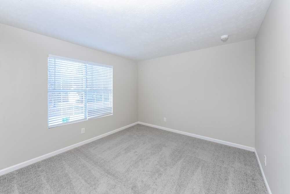 4250 Viewpoint Ln - Photo 4 of 17