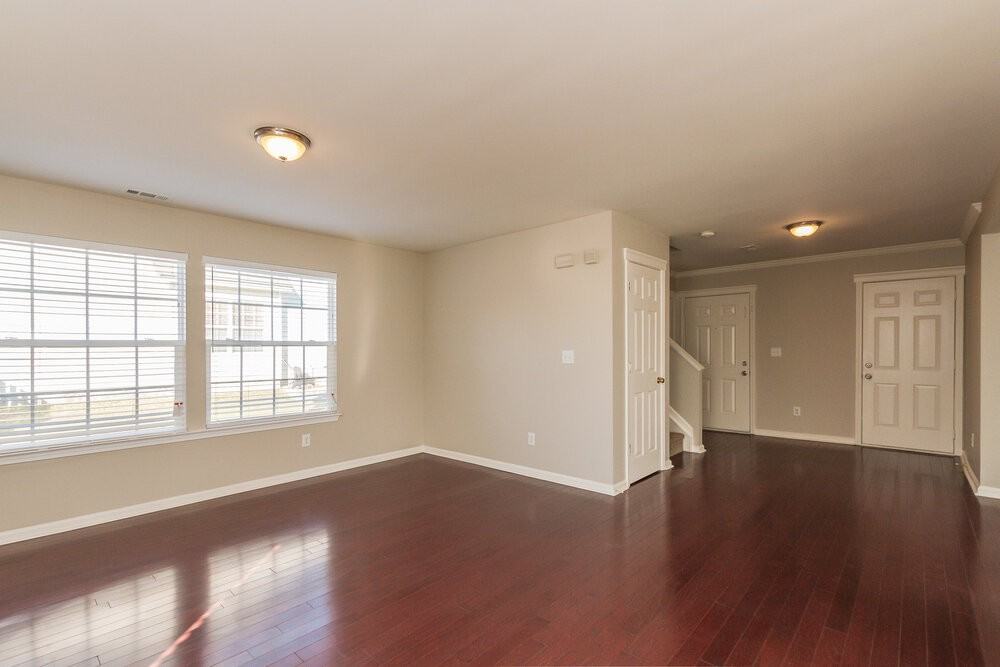 4603 Keeneland Ln - Photo 3 of 15