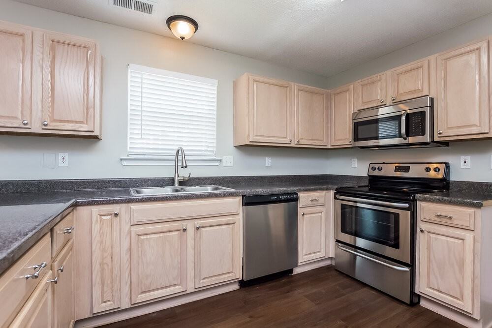 7335 Red Maple Dr - Photo 4 of 16