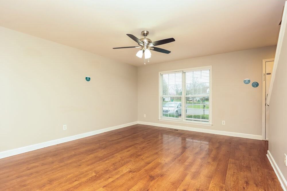 2853 Sutherland Dr - Photo 5 of 17