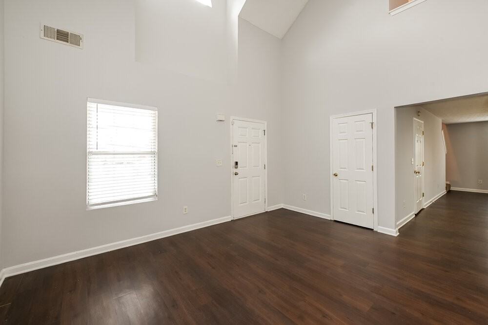 1580 New Orleans Way - Photo 5 of 17