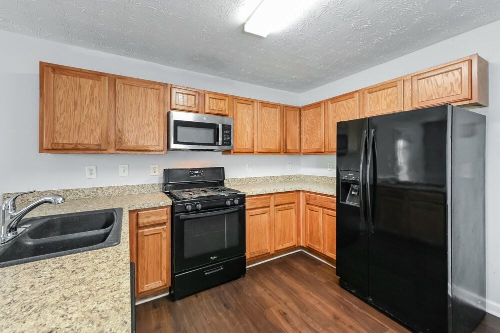 1580 New Orleans Way - Photo 7 of 17