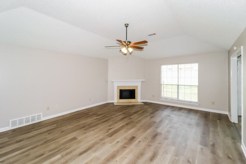 1244 Breezy Gate Dr - Photo 5 of 16