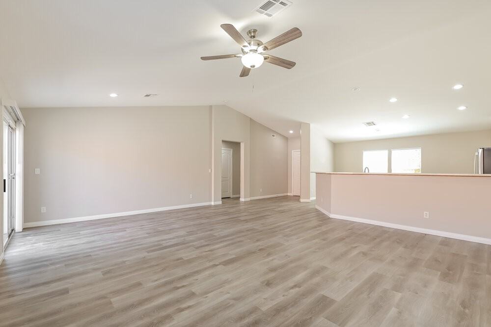 1075 Silver Star St - Photo 6 of 16