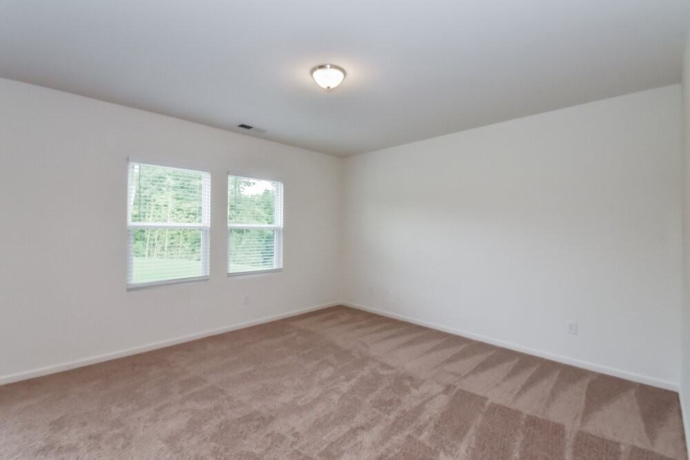 44 Meriwether Ln - Photo 4 of 17