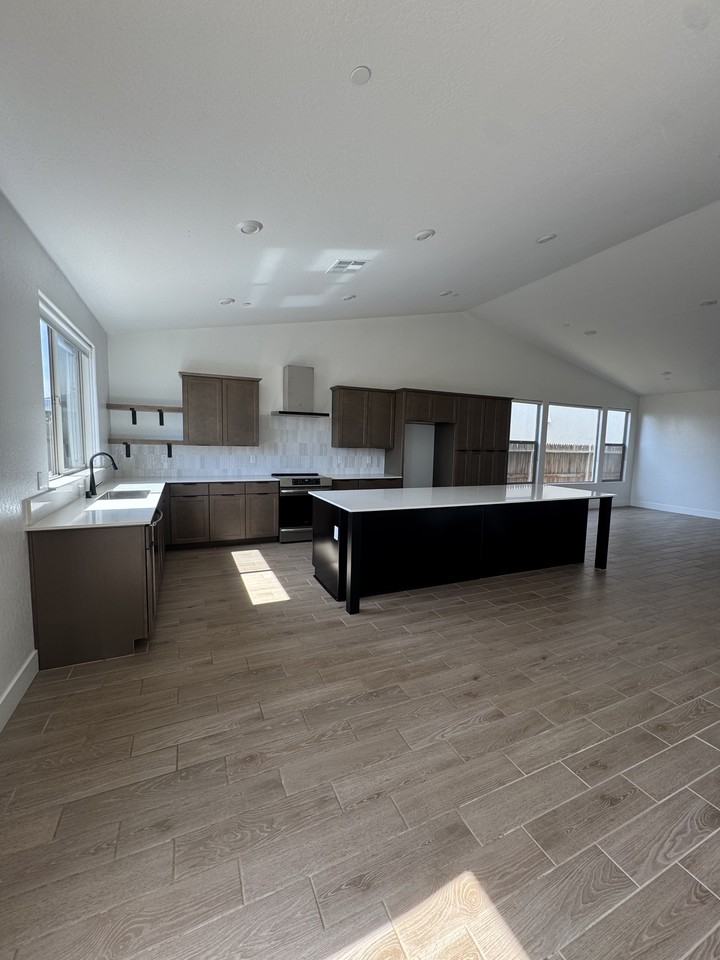 7153 E Harvard Ave #1 - Photo 4 of 4