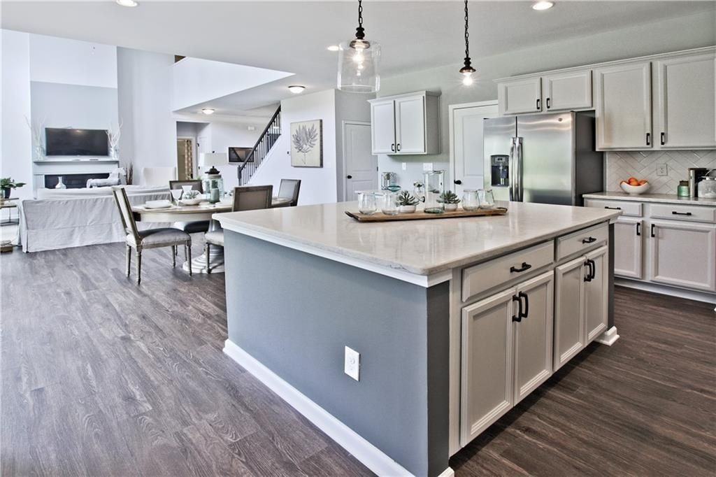 331 Hudson Chase Ct - Photo 2 of 22