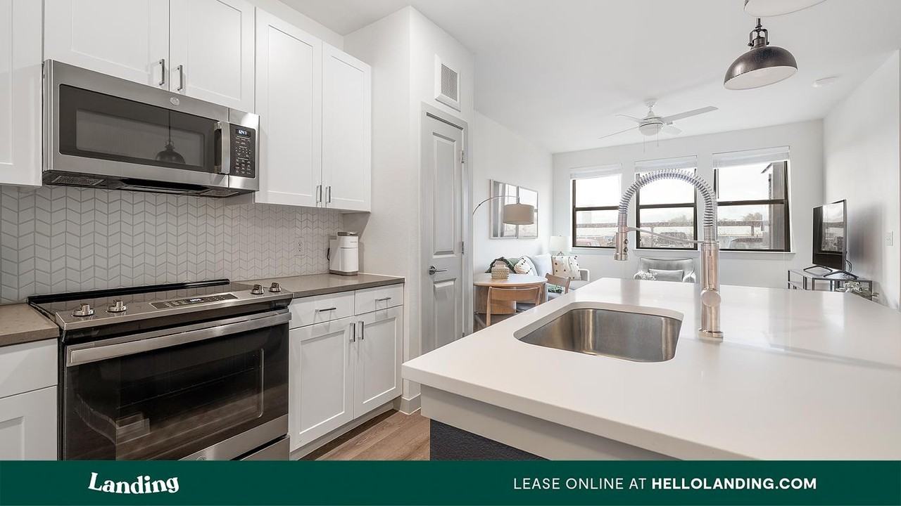 11214 N FM 620 - Photo 7 of 50