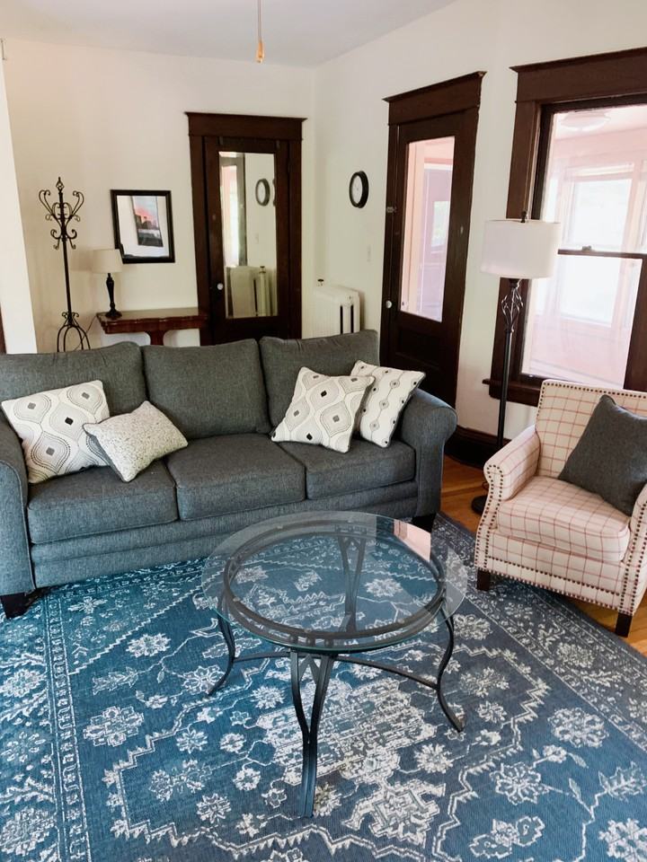 217 Griggs St N #2 - Photo 3 of 19