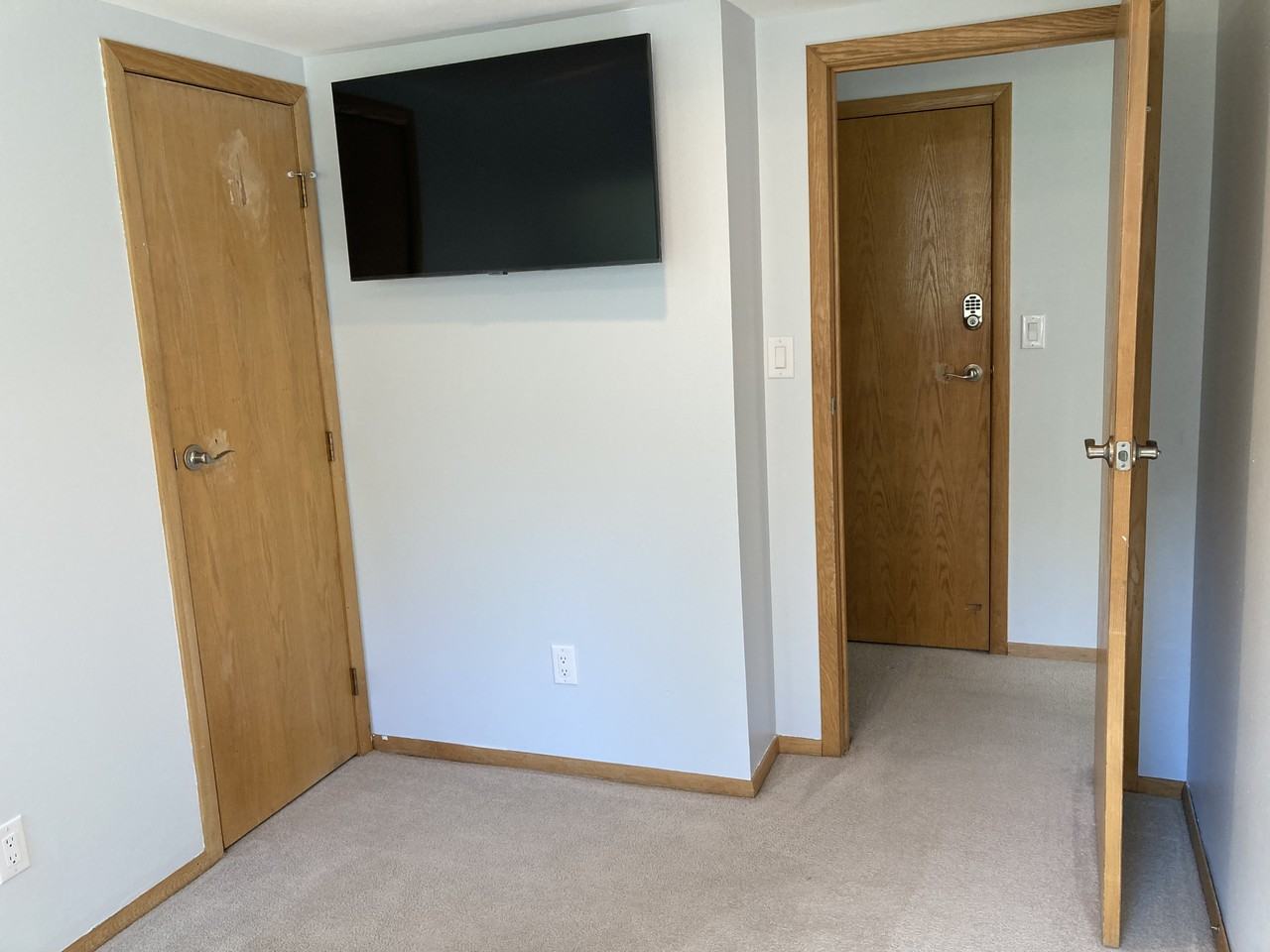 2572 Arosa Dr #B - Photo 2 of 13