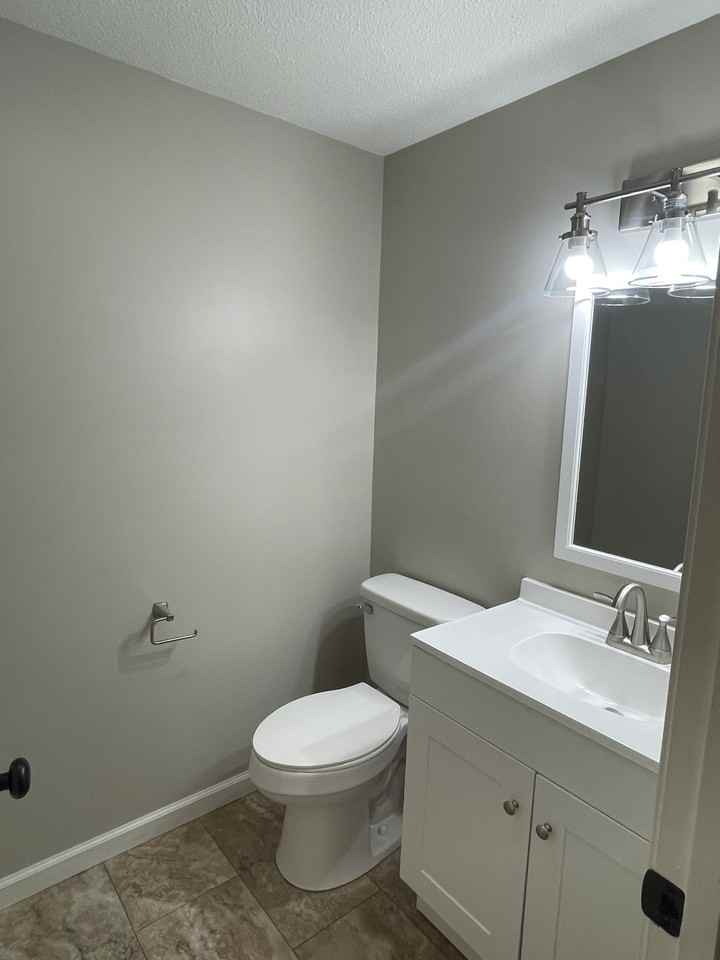 110 Lancelot Ct - Photo 6 of 10