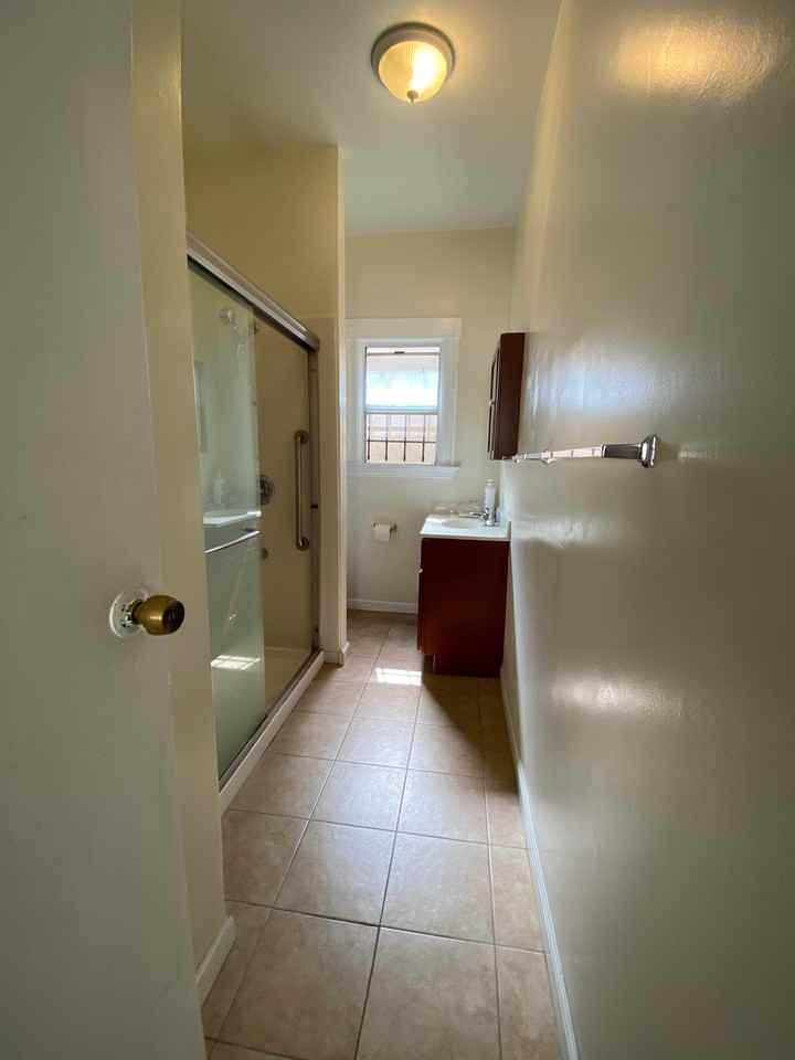 1630 8th Ave - Photo 4 of 4