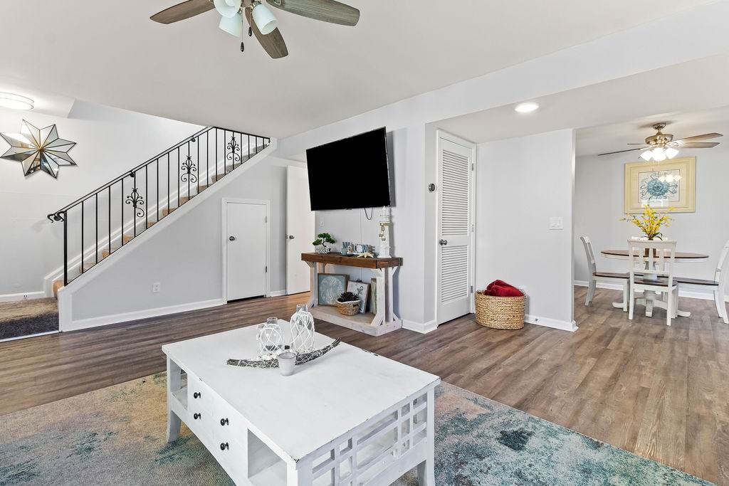 1431 Turkey Ridge Rd - Photo 7 of 26