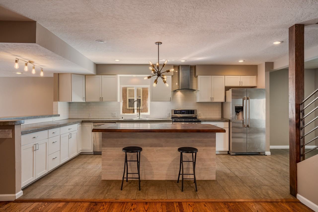 505 Carlisle Blvd Se - Photo 5 of 11