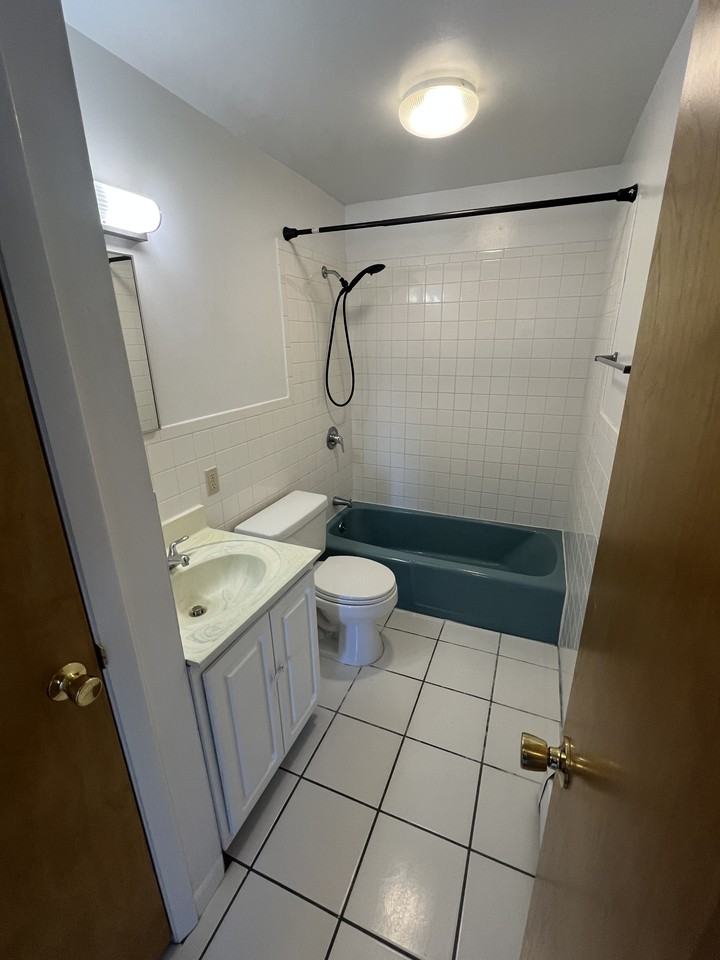 164 Whitehall Rd - Photo 6 of 12