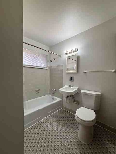 4476 N 76th St #4 - Photo 7 of 9