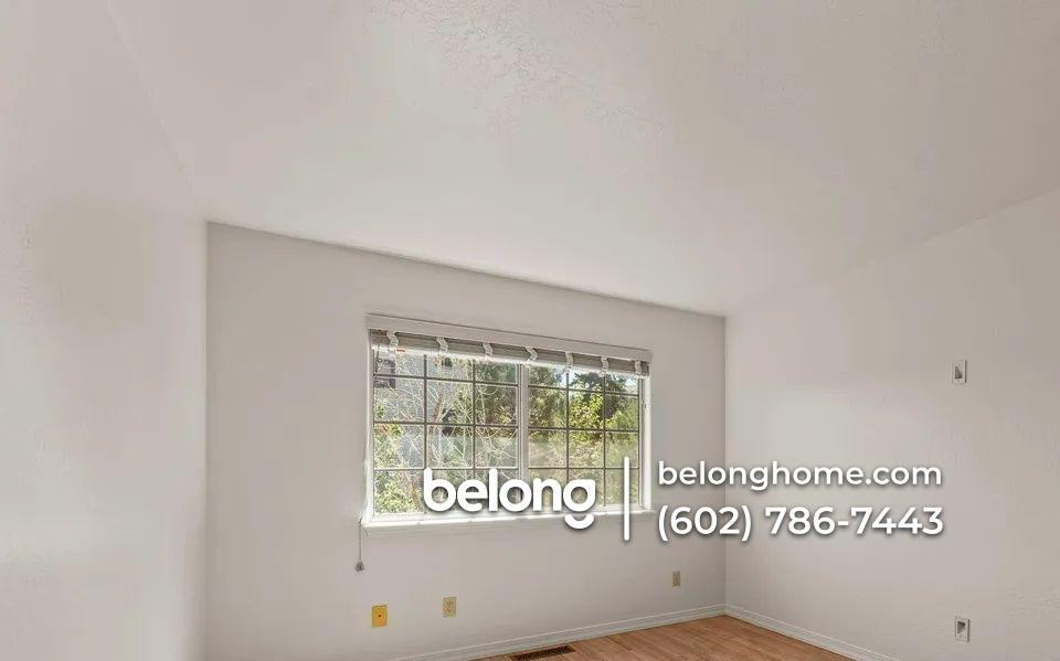 895 Sunrise Blvd - Photo 4 of 50