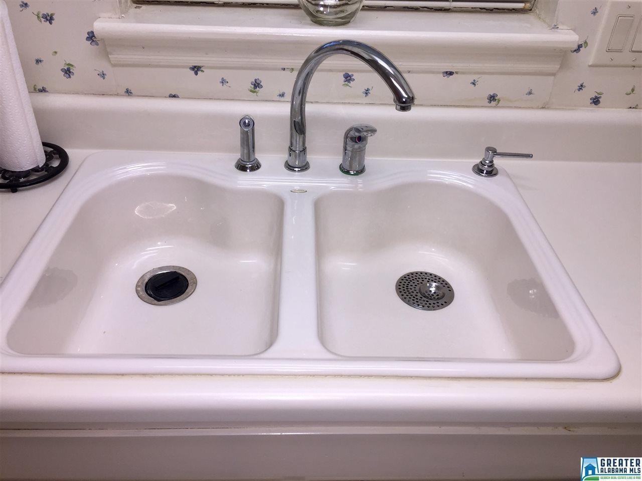 2105 Montreat Pkwy #D - Photo 6 of 31