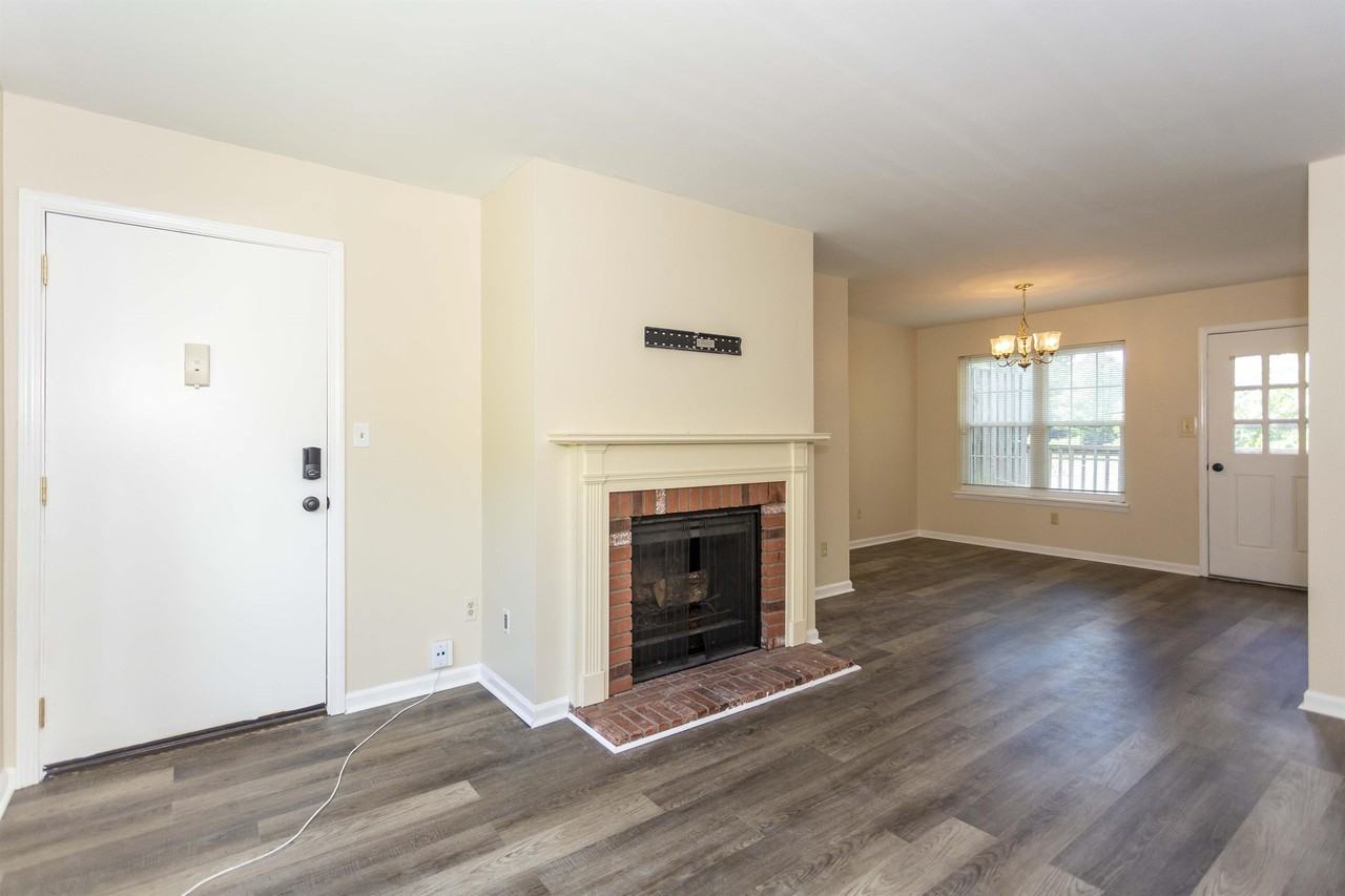 2105 Montreat Pkwy #D - Photo 7 of 31