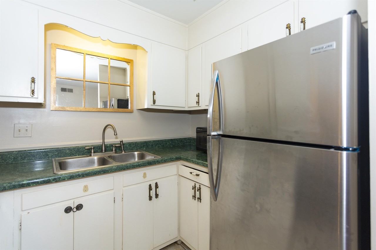 2014 - Photo 7 of 32