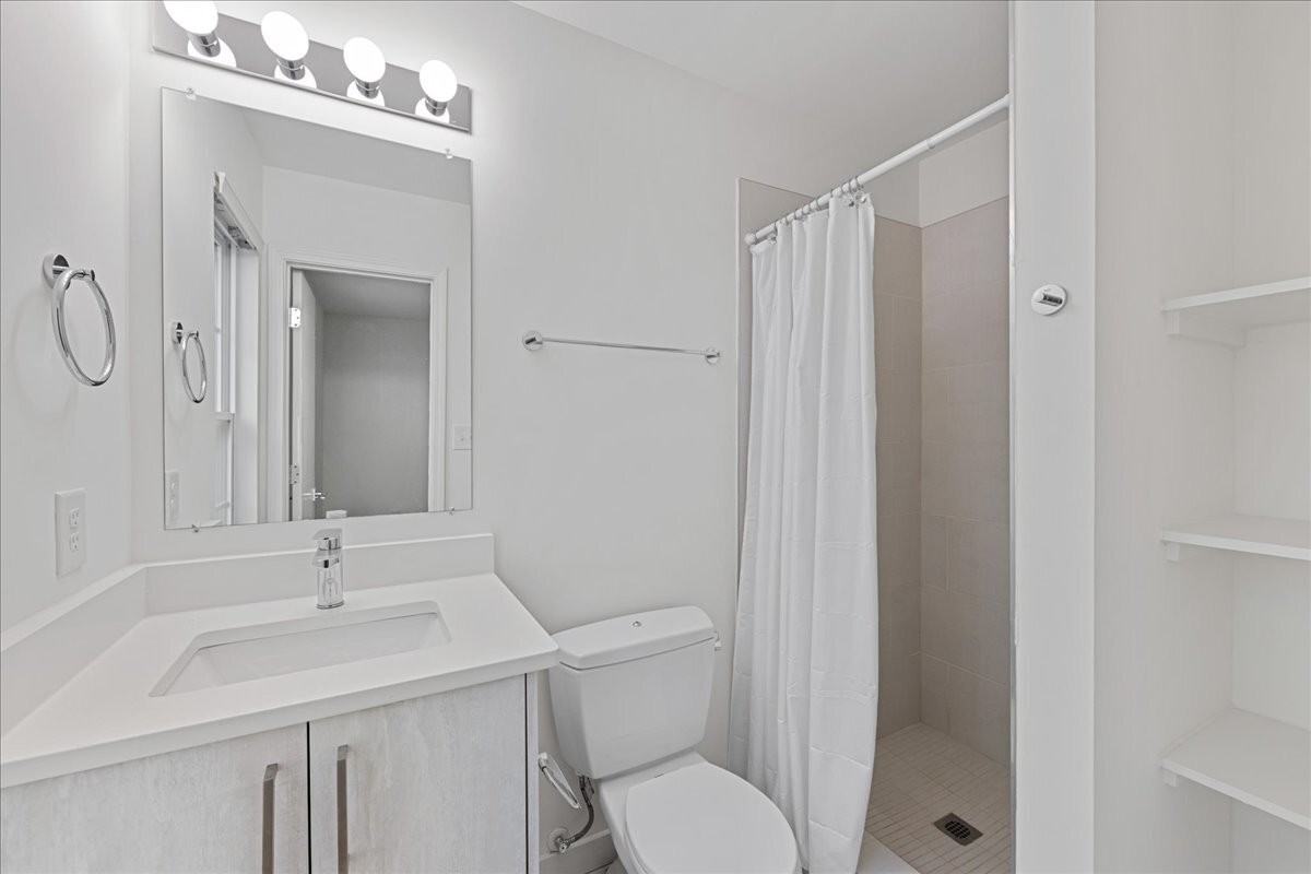 1513 Briar Creek Rd #1513B - Photo 5 of 37