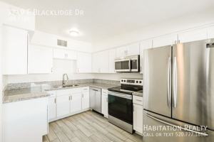 featured image of 3749 E Blacklidge Dr