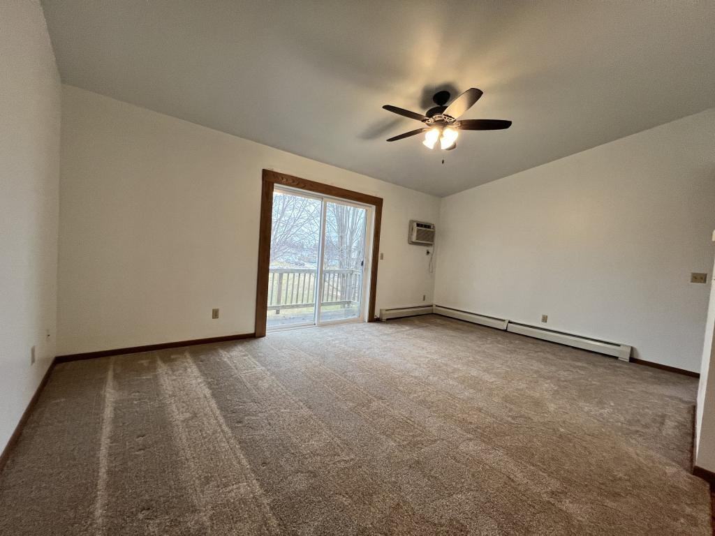 282 Wintergreen Dr Apt 4 - Photo 2 of 9