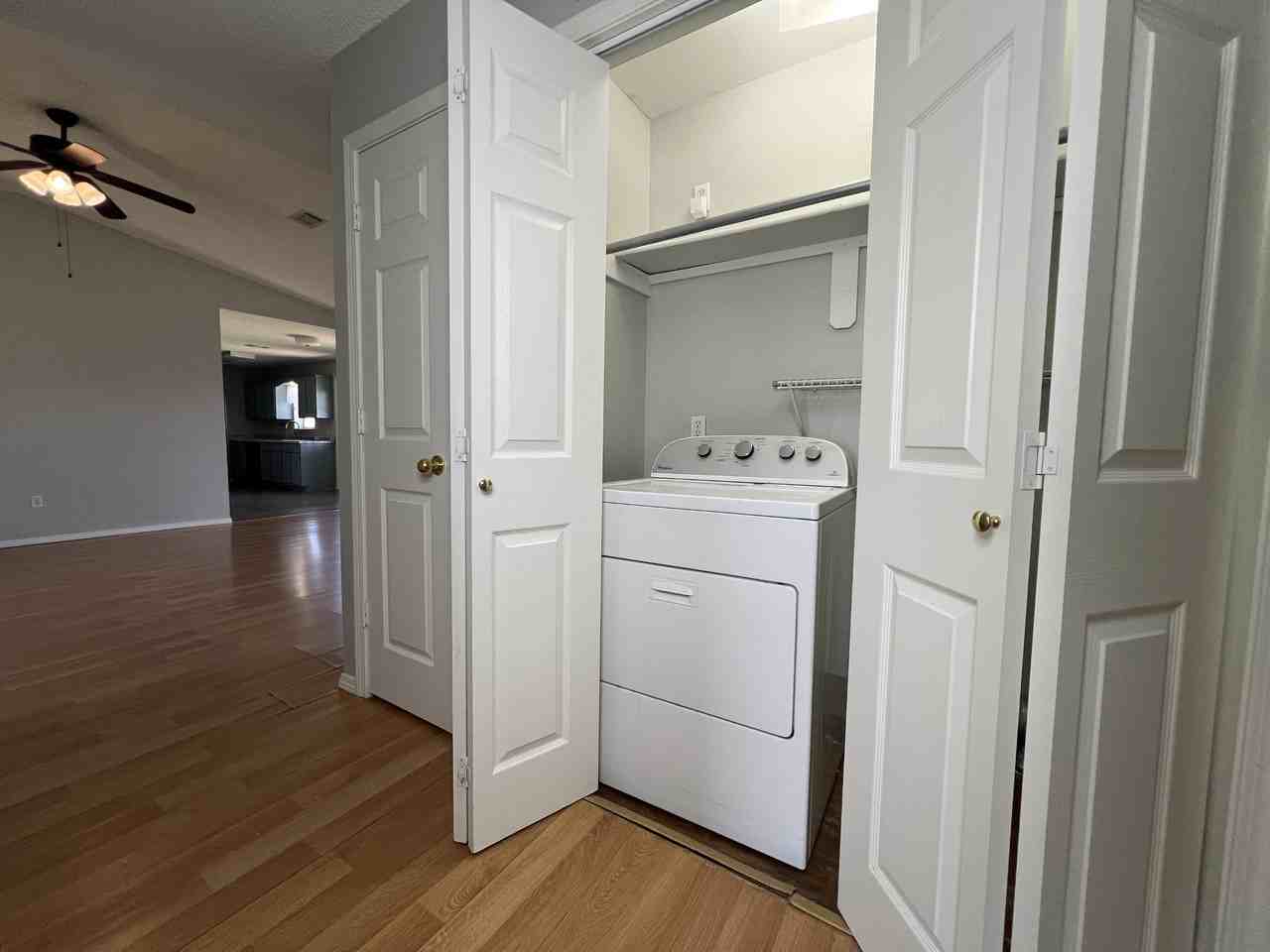 14101 Cherry Hill Dr - Photo 7 of 16