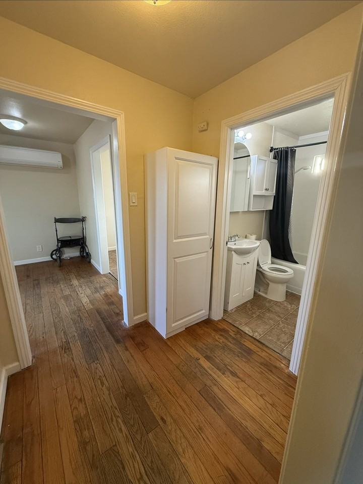 5425 Live Oak Ave #D - Photo 7 of 10