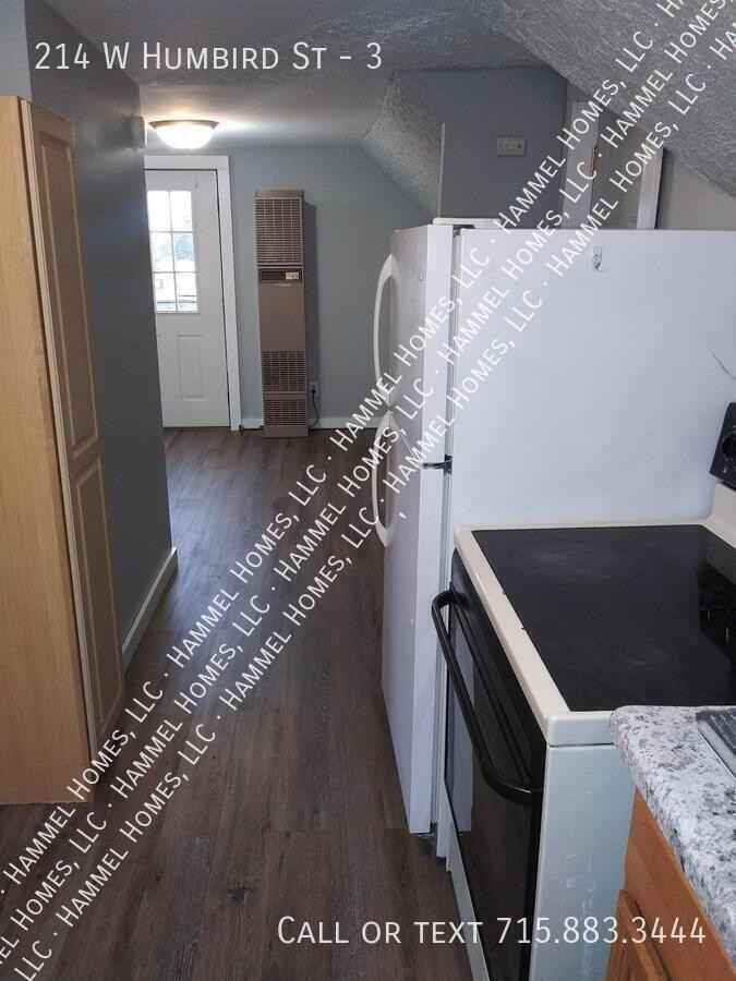 214 W Humbird St #3 - Photo 2 of 11