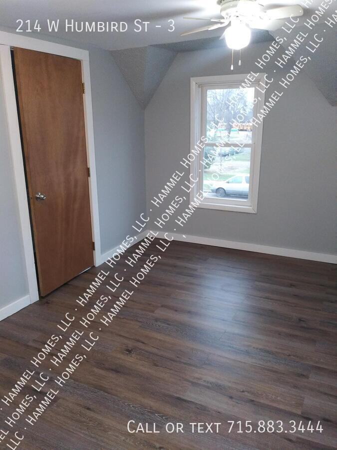 214 W Humbird St #3 - Photo 6 of 11